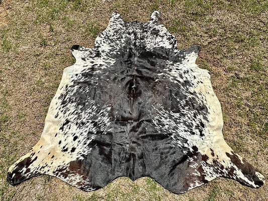 Cowhide Rodeo Rug Tricolor Black Brown Western Decor 5 x 6 ft