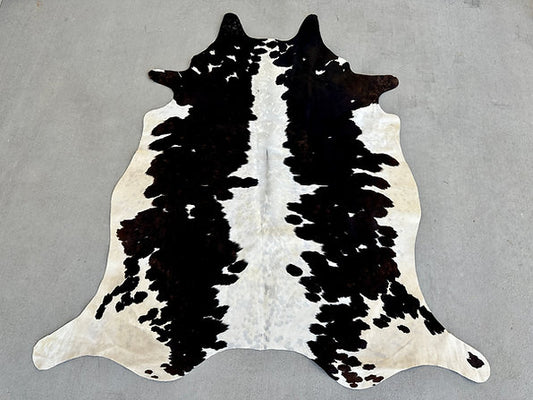 Small Cowhide Area Rug Black Dark Brown 5 x 4.5 ft