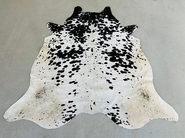 Western Cowhide Rodeo Rug Black 5.5 x 5 Ft