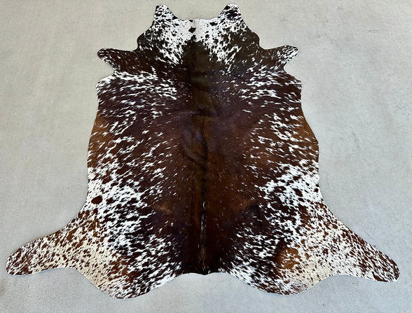 Large Cowhide Rug Tricolor Brown Western Decor 5 x 6 ft