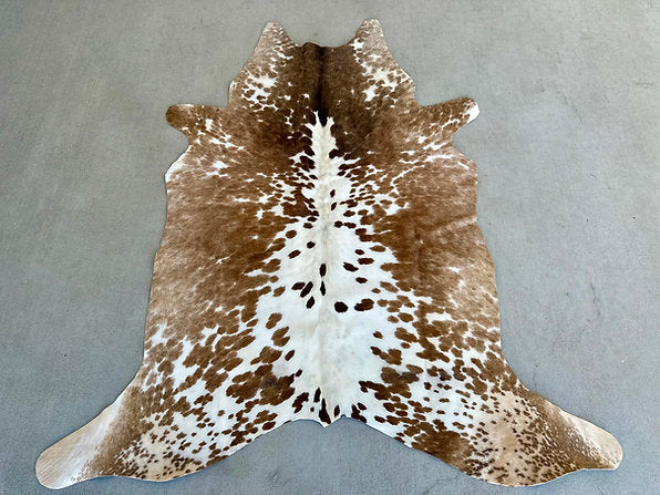 Small Cowhide Rug Brown Leather Western Decor 4.5 x 4.5 ft