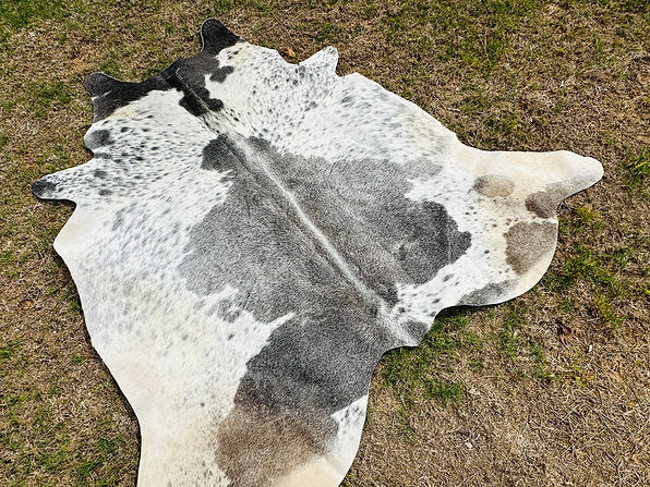 Large Cowhide Rodeo Rug Gray Beige Western Decor 5 x 6 ft