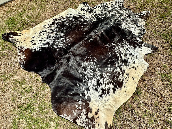 Cowhide Rodeo Rug Tricolor Black Brown Western Decor 5 x 6 ft