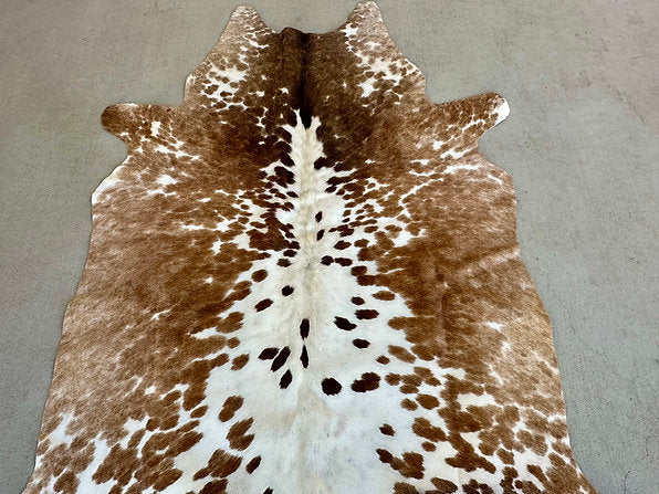 Small Cowhide Rug Brown Leather Western Decor 4.5 x 4.5 ft