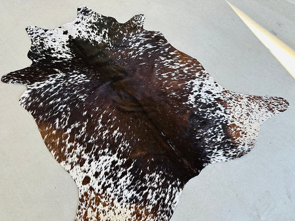 Large Cowhide Rug Tricolor Brown Western Decor 5 x 6 ft