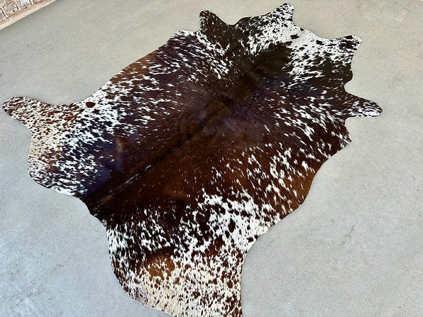 Large Cowhide Rug Tricolor Brown Western Decor 5 x 6 ft