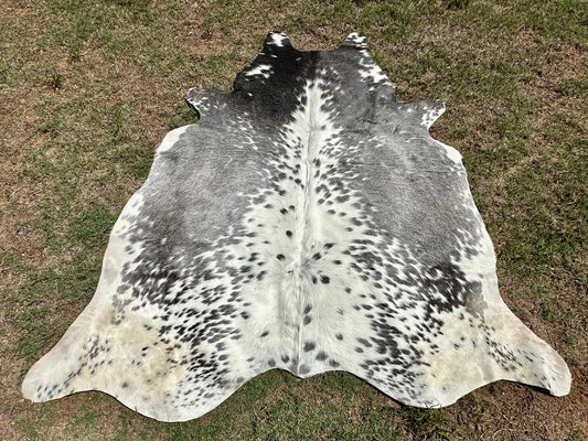 Medium Cowhide Rug Gray Western Rodeo Decor 5 x 5 ft