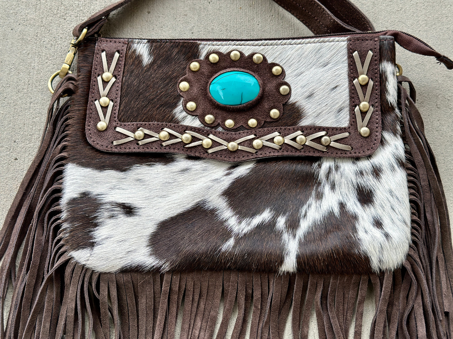Mylah Crossbody In Choc And Black