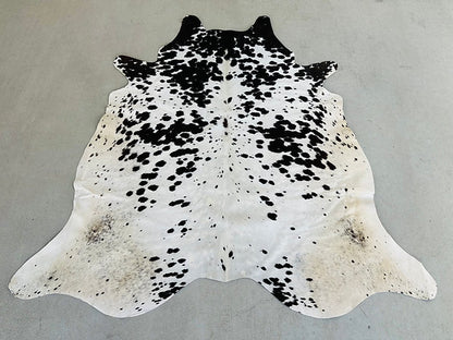 Western Cowhide Rodeo Rug Black 5.5 x 5 Ft
