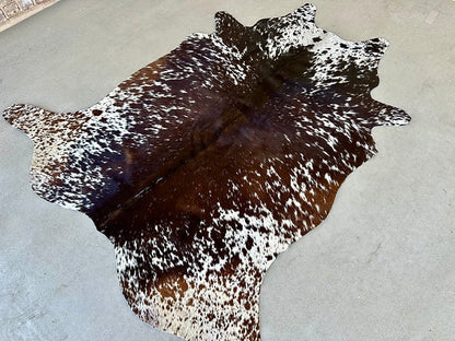 Large Cowhide Rug Tricolor Brown Western Decor 5 x 6 ft