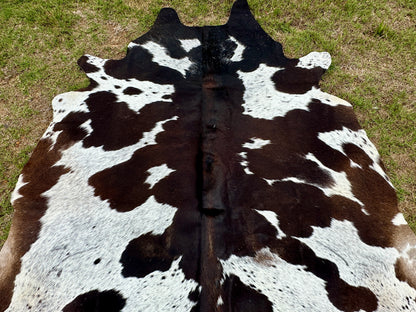 Large Cowhide Rug Tricolor Brown Western Rodeo Decor 5 x 6 ft
