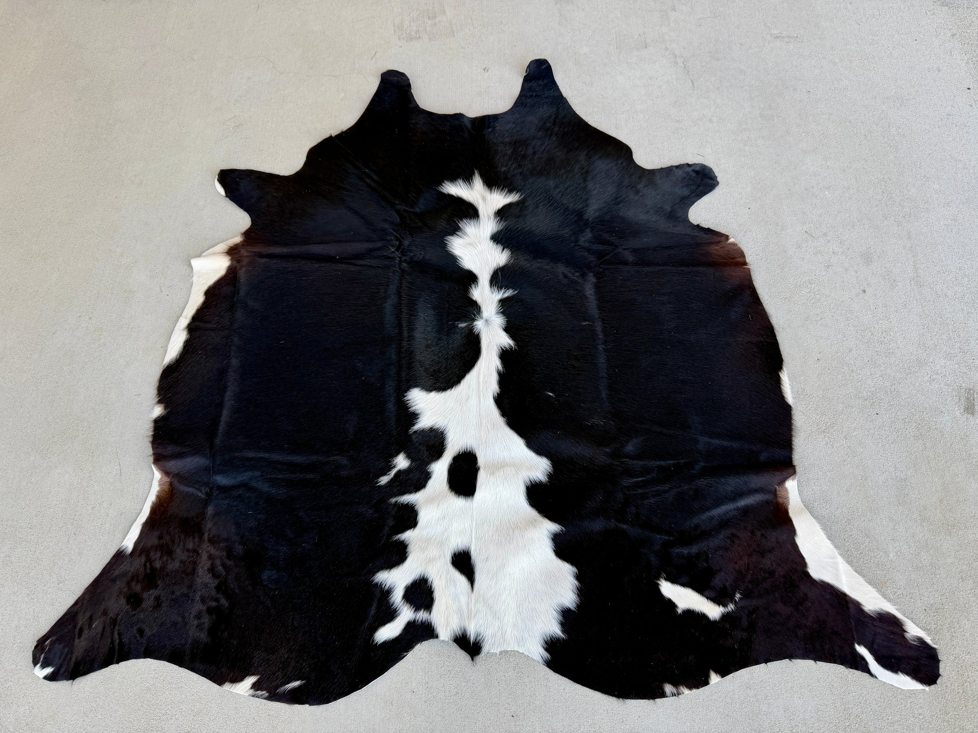 Small Cowhide Rug Black Tricolor Western Area Accent Rugs 5 x 4.5 ft