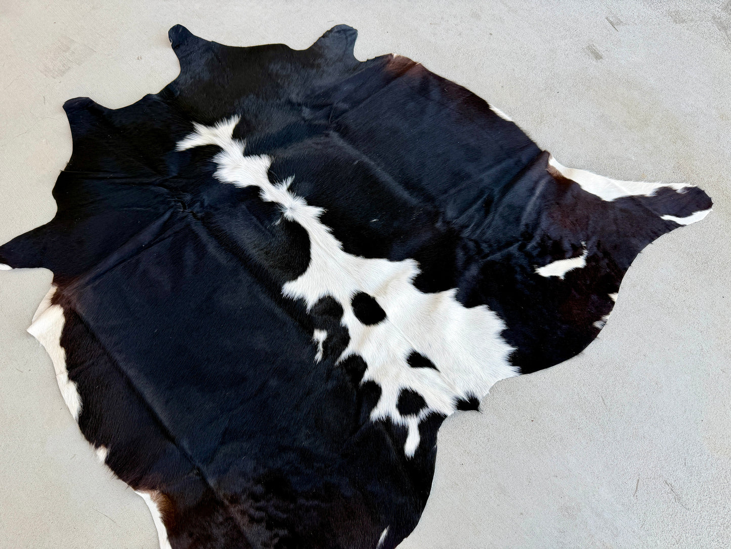 Small Cowhide Rug Black Tricolor Western Area Accent Rugs 5 x 4.5 ft