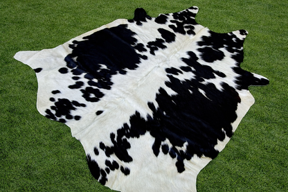 Genuine Cowhide Rug Farmhouse Rodeo Western Area Rugs 6 ft x 5.5 ft